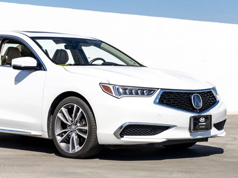 Used 2019 Acura TLX V6 w/ Technology Package image 3