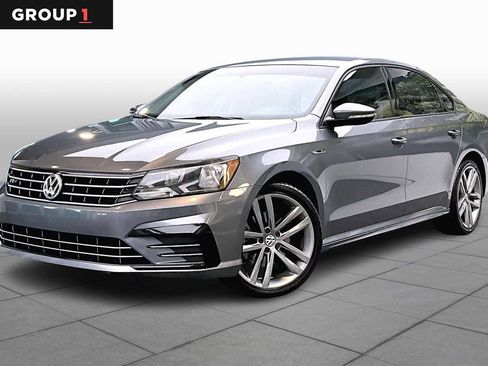Used 2018 Volkswagen Passat 2.0T R-Line image 1