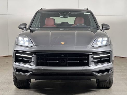 Certified 2026 Porsche Cayenne image 10