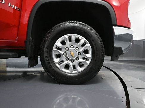 Used 2024 Chevrolet Silverado 2500 LTZ w/ LTZ Plus Package image 18