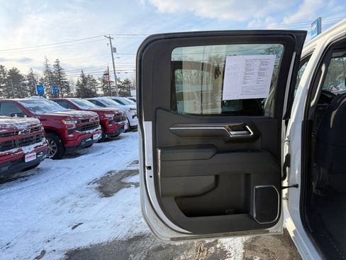 Certified 2022 Chevrolet Silverado 1500 RST w/ Z71 Off-Road Package image 24