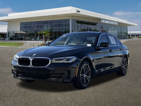 Certified 2023 BMW 530e 530e iPerformance w/ Convenience Package image 5