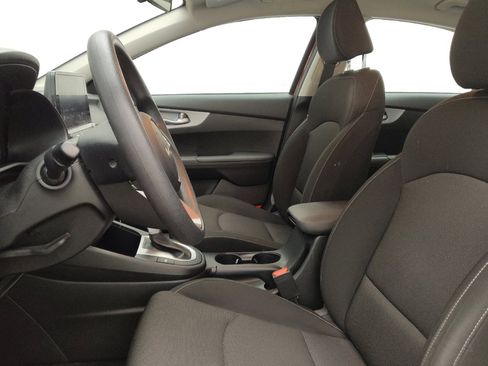 Used 2024 Kia Forte LXS FWD image 17