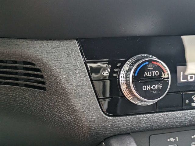 New 2026 Mitsubishi Outlander LE FWD image 29