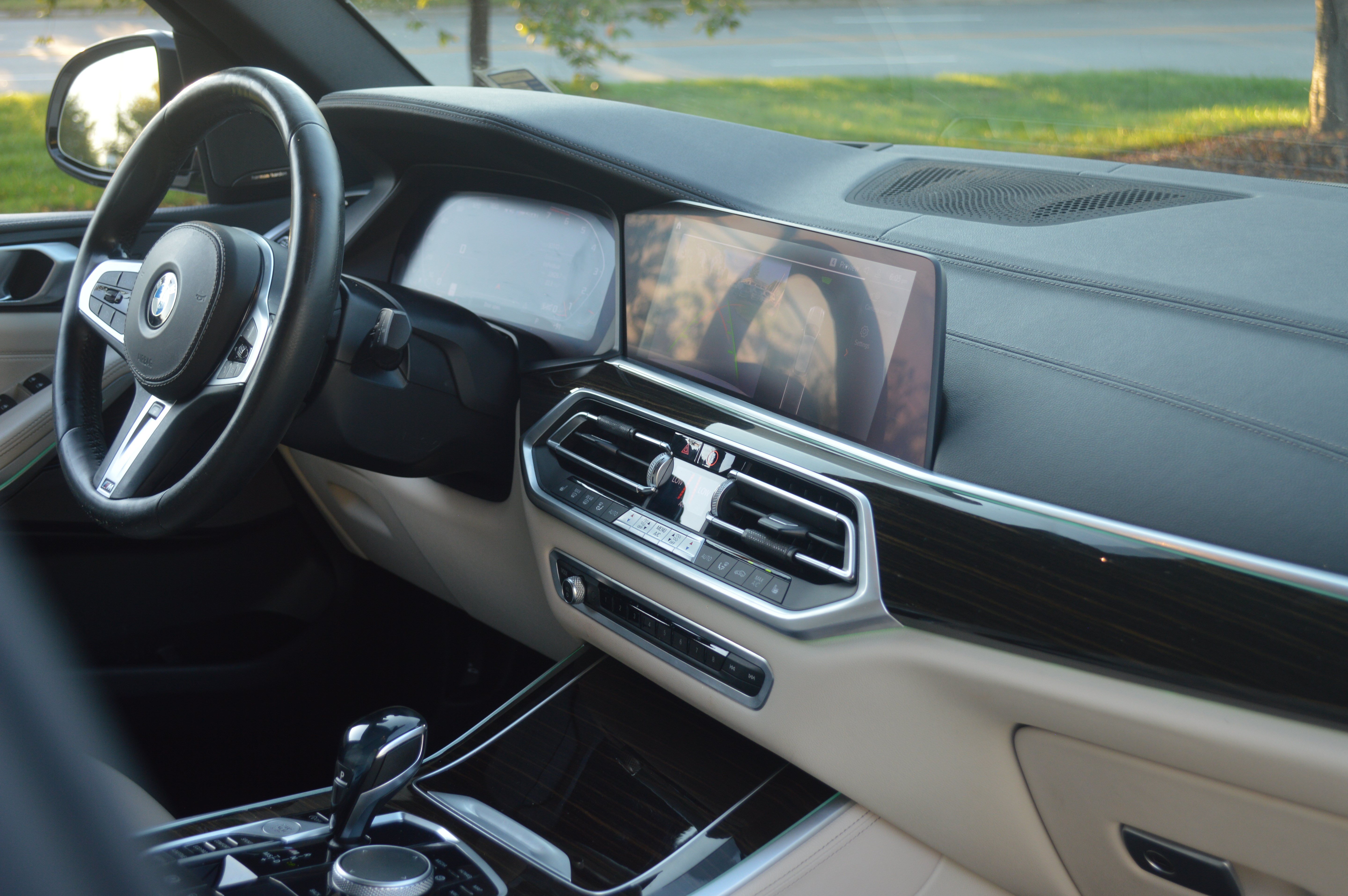Used 2020 BMW X5 M50i w/ Premium Package AWD/4WD image 33