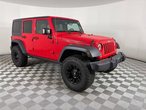Used 2016 Jeep Wrangler Unlimited Rubicon w/ Connectivity Group AWD/4WD image 1