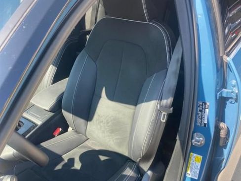 Used 2023 Volvo XC40 Recharge Plus AWD/4WD image 4