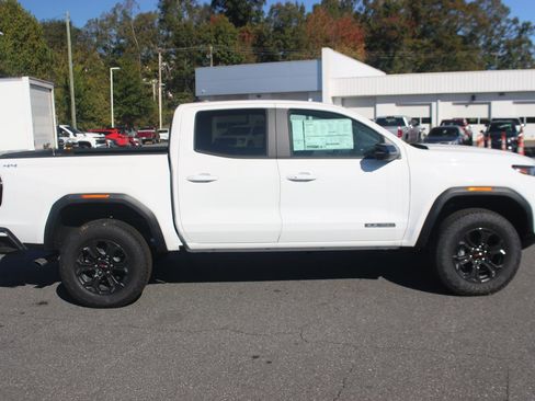 New 2025 GMC Canyon Elevation w/ Convenience Package image 8