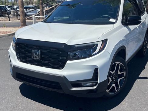 Used 2023 Honda Passport Elite image 2