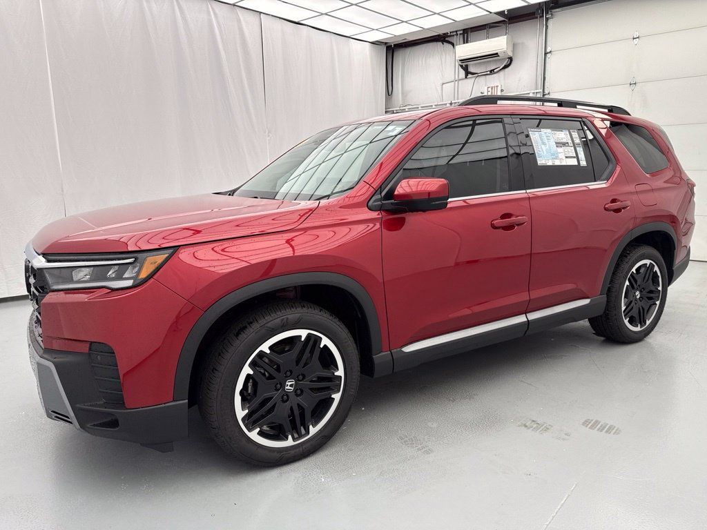 New 2026 Honda Pilot Touring image 3