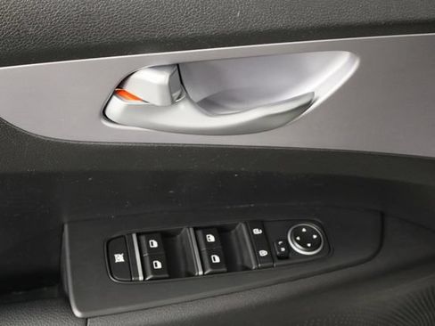 Used 2024 Kia Forte LXS FWD image 21