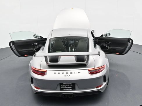 Certified 2018 Porsche 911 GT3 RWD image 21