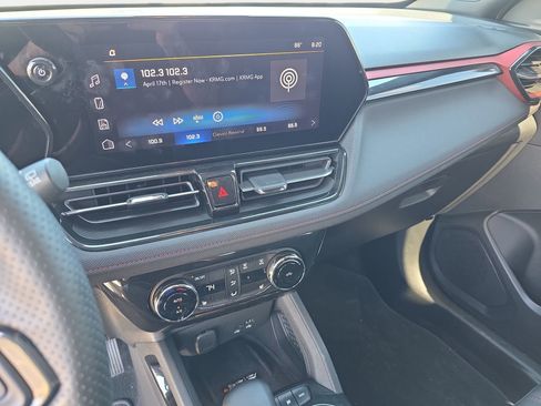 Used 2025 Chevrolet TrailBlazer RS w/ Convenience Package AWD/4WD image 20