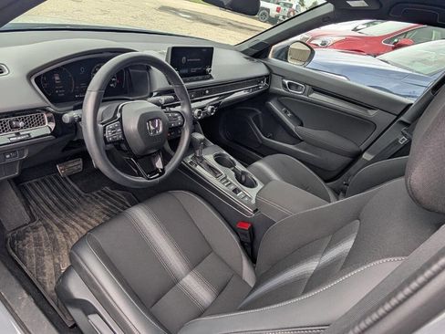 Used 2025 Honda Civic Sport image 13
