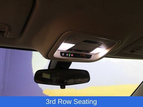 Used 2018 Chevrolet Traverse LT FWD image 19
