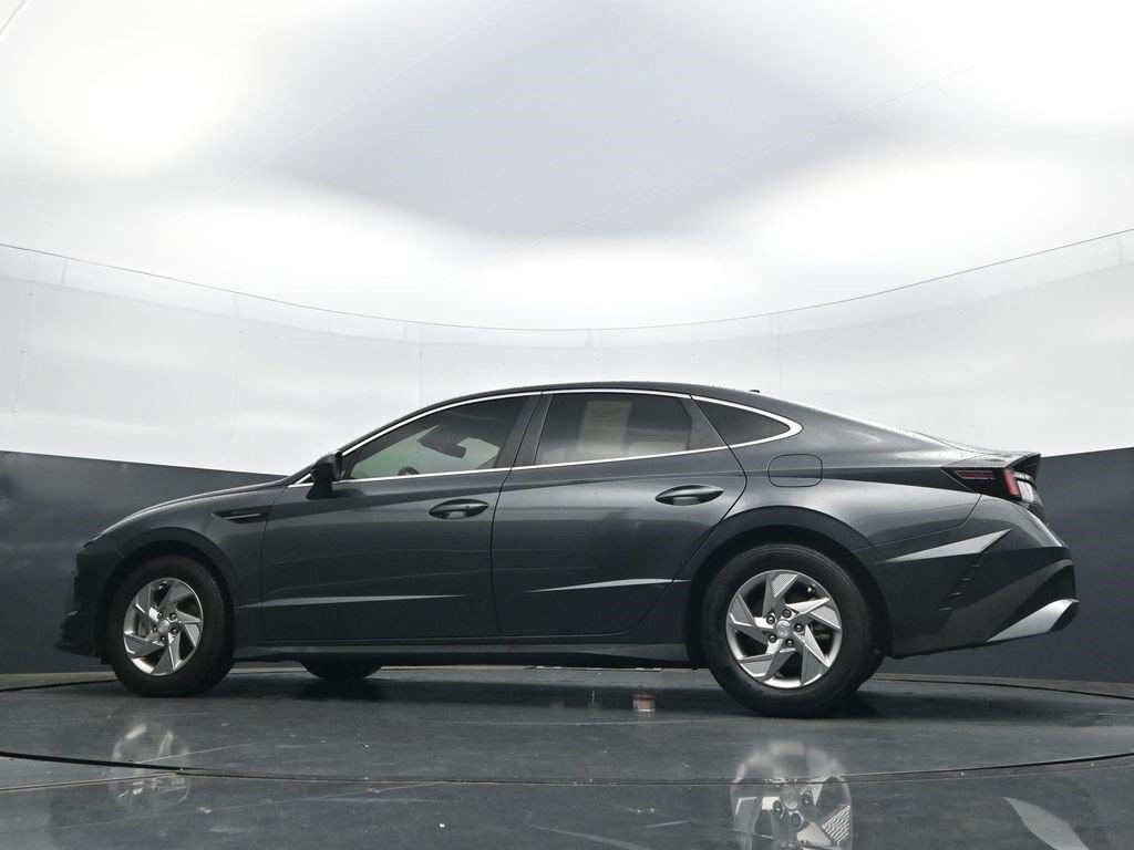 Used 2025 Hyundai Sonata SE FWD image 31