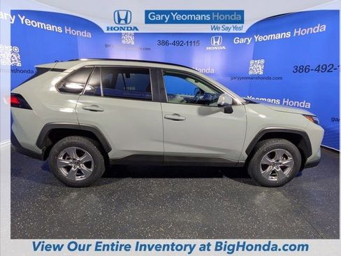 Used 2022 Toyota RAV4 XLE image 5