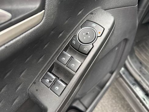 Used 2020 Ford Escape SEL AWD/4WD image 25