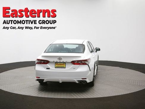 Used 2023 Toyota Camry SE image 32