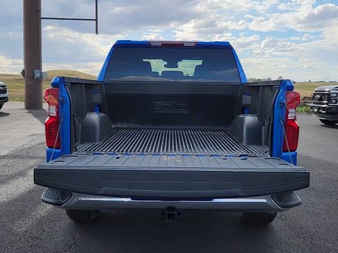 Used 2025 Chevrolet Silverado 1500 LT AWD/4WD image 18
