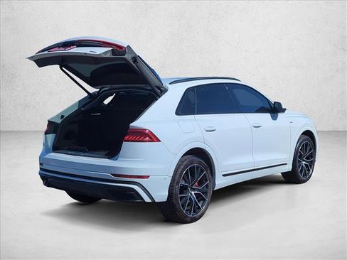 Used 2020 Audi Q8 Premium Plus image 5