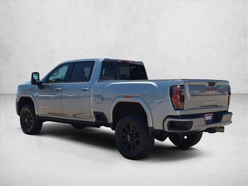 Used 2024 GMC Sierra 3500 AT4 w/ AT4 Premium Plus Package AWD/4WD image 7