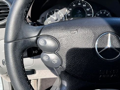 Used 2006 Mercedes-Benz CLK 350 Cabriolet image 21