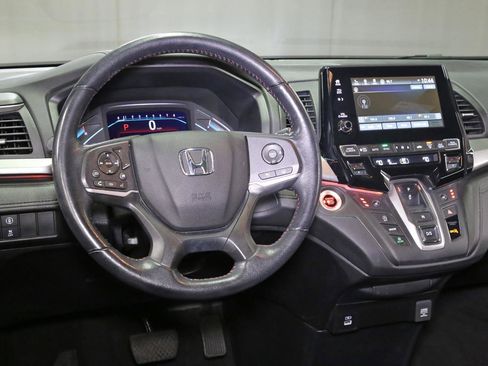 Certified 2023 Honda Odyssey Sport image 2