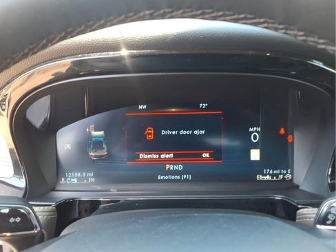 Used 2023 Lincoln Corsair AWD w/ Equipment Group 101A image 21