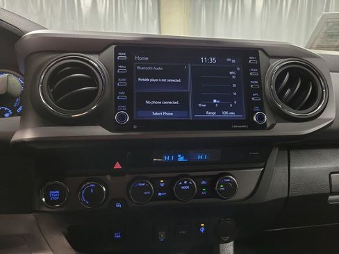 Used 2023 Toyota Tacoma TRD Off-Road image 15