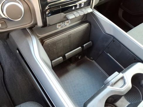 Used 2025 RAM 1500 Big Horn image 25