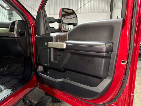 Used 2020 Ford F350 Lariat AWD/4WD image 16