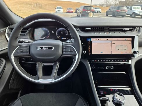 New 2026 Jeep Grand Cherokee L 4WD image 16