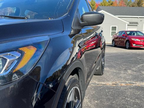 Used 2019 Ford Escape SEL image 16