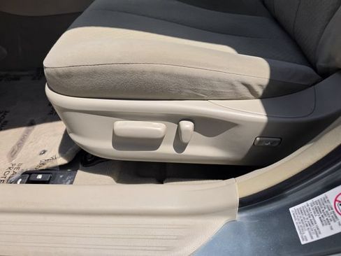 Used 2007 Toyota Camry LE FWD image 16