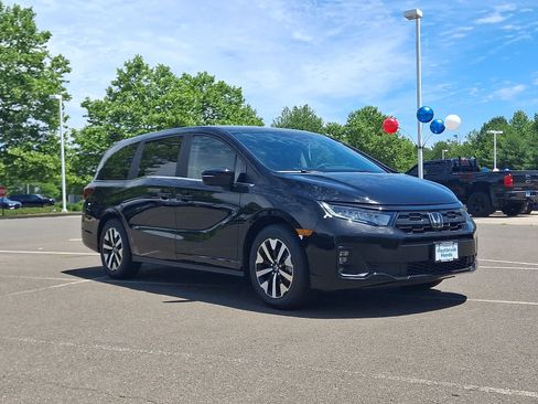 New 2026 Honda Odyssey EX-L image 2