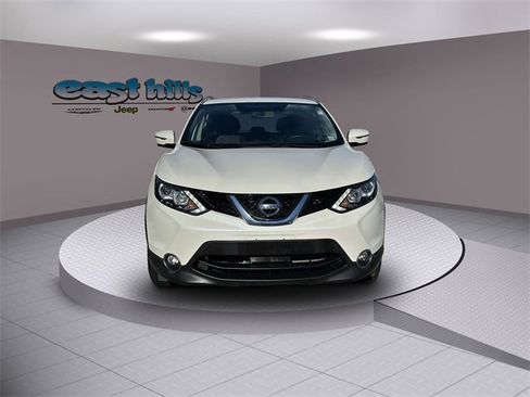 Used 2017 Nissan Rogue Sport SV w/ SV Premium Package image 8