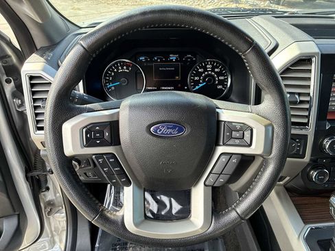Used 2015 Ford F150 Lariat w/ Equipment Group 501A Mid image 11