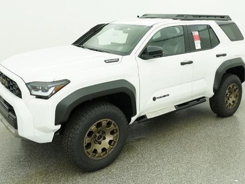 New 2026 Toyota 4Runner Trailhunter AWD/4WD image 31