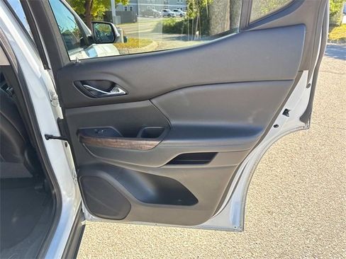 Used 2020 GMC Acadia Denali image 23