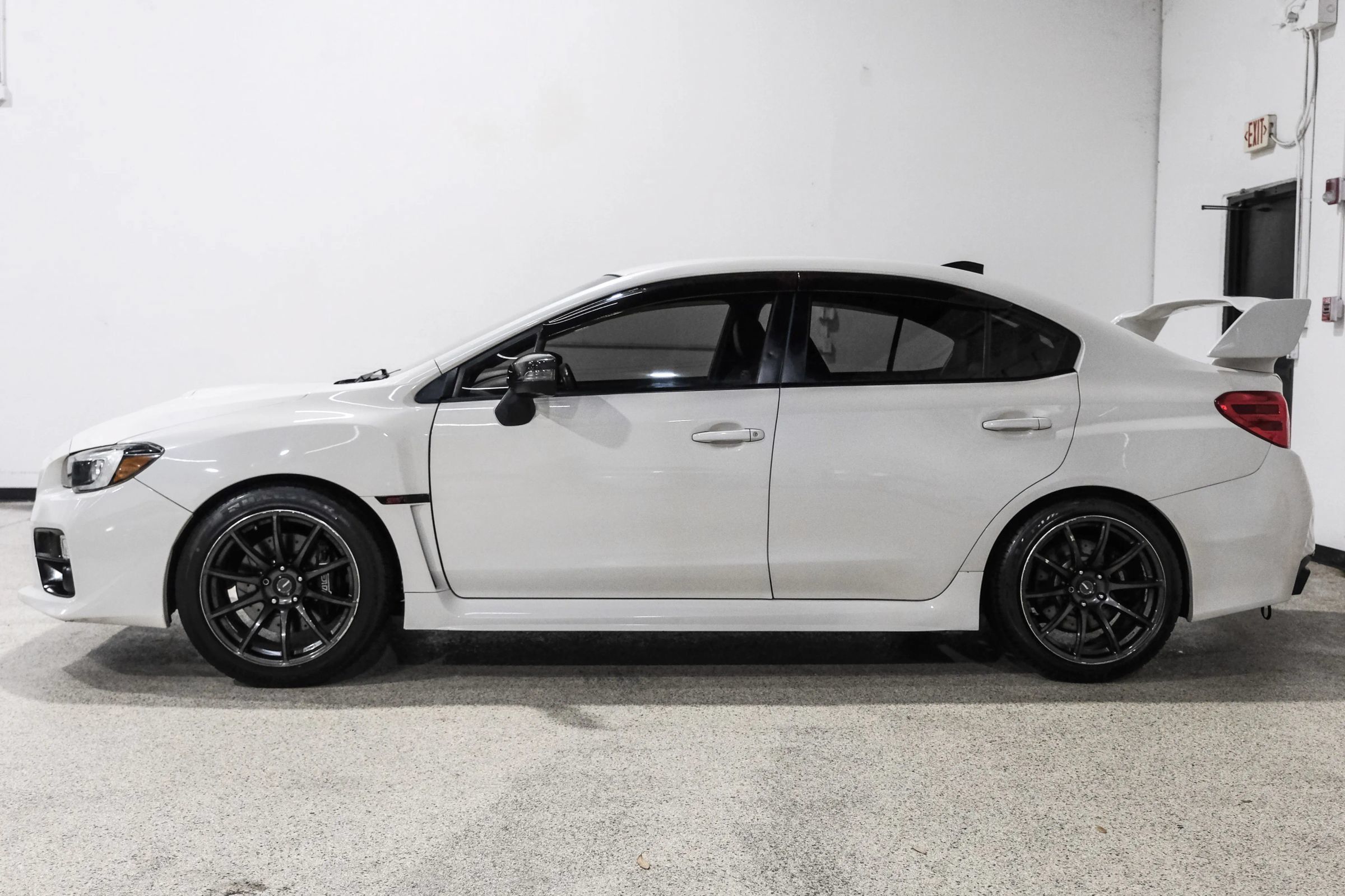 Used 2016 Subaru WRX STI AWD/4WD image 9