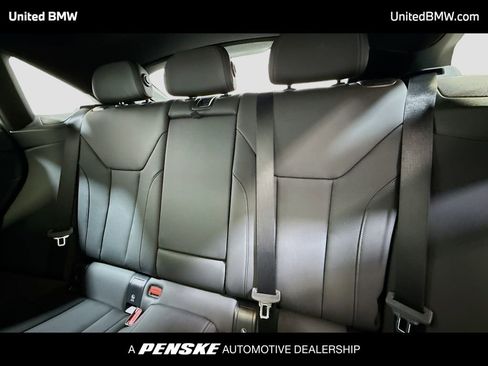 Used 2025 BMW M440i RWD image 13