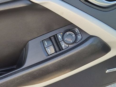Used 2023 Chevrolet Camaro LT w/ Technology Package RWD image 11