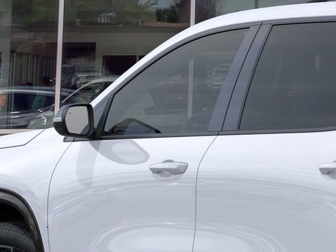 New 2026 Chevrolet Traverse RS image 12