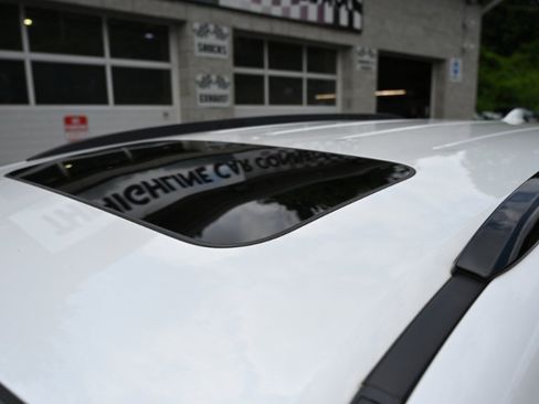 Used 2022 Honda Pilot TrailSport image 12