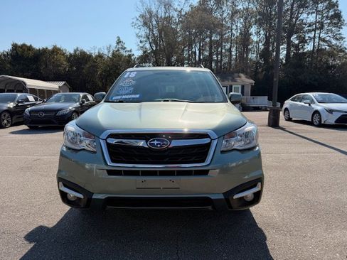 Used 2018 Subaru Forester 2.5i Limited image 2