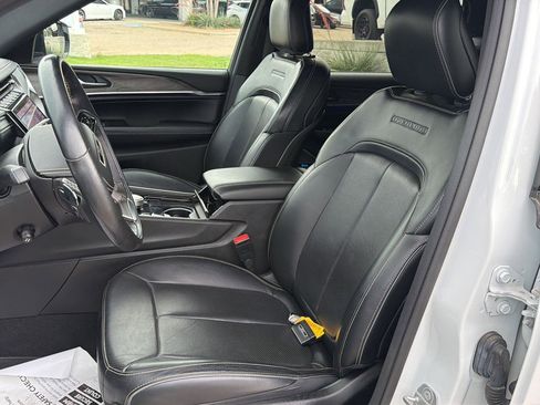 Used 2021 Jeep Grand Cherokee L Overland AWD/4WD image 12