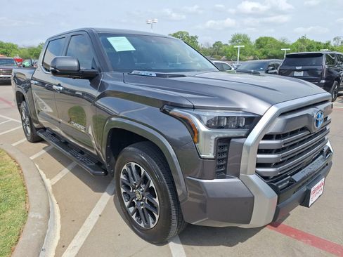 Used 2024 Toyota Tundra Limited image 8