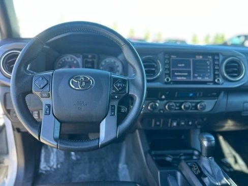Used 2023 Toyota Tacoma TRD Off-Road image 16