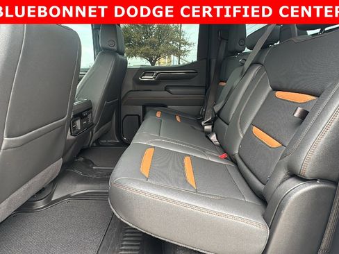 Used 2024 GMC Sierra 1500 AT4 image 12